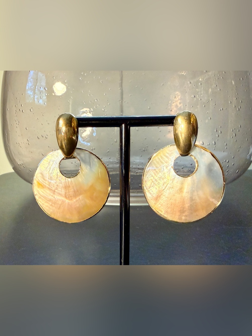 Vintage 1970s Gold Tone Shiny Shell Statement Dangle Earrings